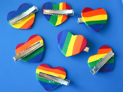 Heart Hair Clips, Rainbow Accessories, Rainbow Diy, Pride Jewellery, Living In Colorado, Diy Rainbow, Rainbow Crafts, Rainbow Gift, Rainbow Jewelry