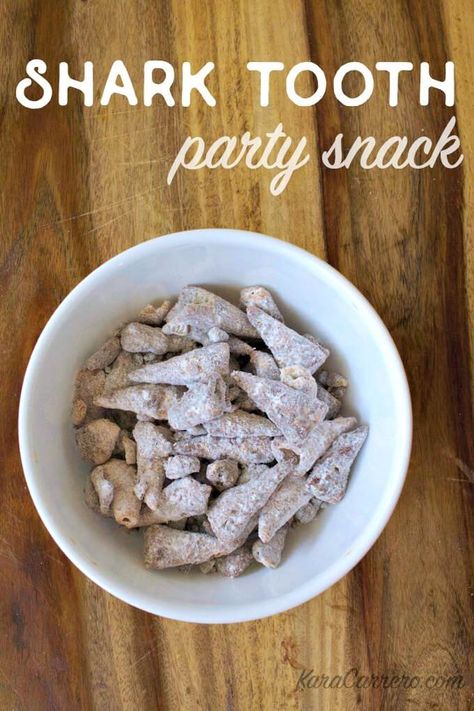 Shark Bite Drink Recipe, Shark Party Foods, Shark Week Recipes, Jaws Party, Shark Snacks, Tooth Party, Finding Dory Party, Octonauts Birthday Party, Shark Week Party