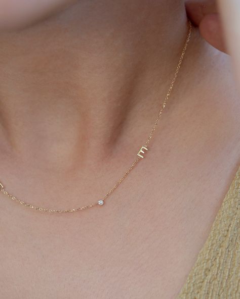 Personalized Asymmetrical 14k solid gold initials necklace with small diamond bezel. Simple, minimalist everyday necklace Perfect wearing alone or layering with your favorite necklaces. * Letter measures approx. 4.8mm * Material: Available in 14K Yellow Gold or 14K White Gold * Diamond: 0.03ct. VS Clarity F-H color * Leave us your initial and placement in the comment box at checkout. White Gold Initial Necklace, Necklace With Small Diamonds, Necklace With Initials Letters, Dainty Gold Initial Necklace, Gold Necklace With Initials, Tiny Initial Necklace, Gold Letter Necklace Initials, Diamond Letter Necklace, Diamond And Gold Necklace