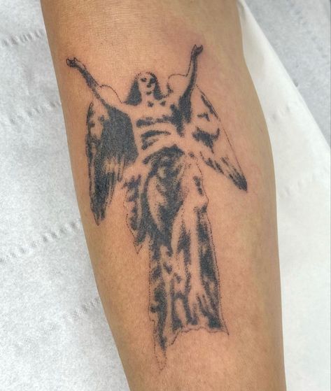 angel aesthetic tattoo black work Angel Aesthetic Tattoo, Dark Angel Tattoo Men, Angel Tattoo Leg, Angel Shoulder Tattoo, Weeping Angel Tattoo, Gothic Angel Tattoo, Traditional Angel Tattoo, Biblical Angel Tattoo, Lucifer Tattoo