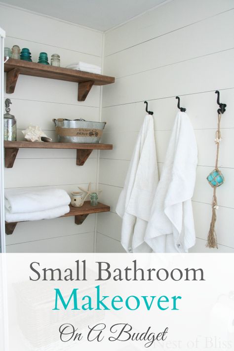 like the rustic style wooden shelves with the white Diy Plank Wall, Beachy Bathroom, Storage Pantry, Organization Bathroom, Small Bathroom Organization, Wall White, Small Bathroom Makeover, Plank Walls, Household Organization