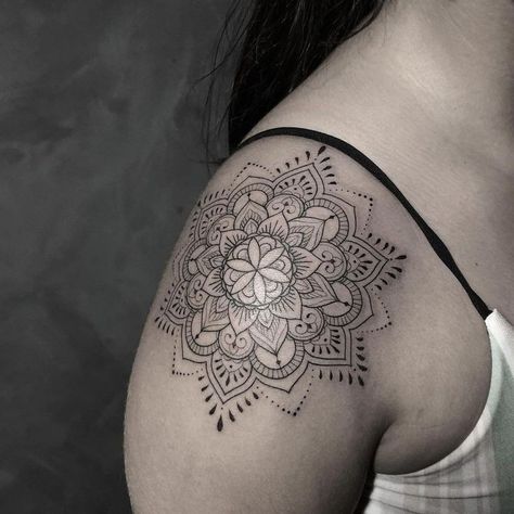 Womans Mandala Tattoo, Mandela And Lace Tattoo, Arm Mandela Tattoo, Cool Mandala Tattoo, Mandela Tattoo Women, Mandela Shoulder Tattoos For Women, Mandala Tatoos Woman, Mandala Tattoo Shoulder Woman, Mandala Tattoo Design Shoulder