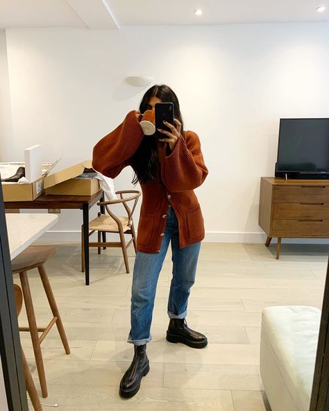 Monikh Dale on Instagram: “This outfit will be on repeat for the foreseeable future ♻️” Outfit With Black Boots, Indie Alternative Fashion, Layering Dresses, Black Boot Outfits, Minimalist Winter Outfit, 10 Winter Outfits, Minimalist Dressing, Monikh Dale, Chunky Black Boots