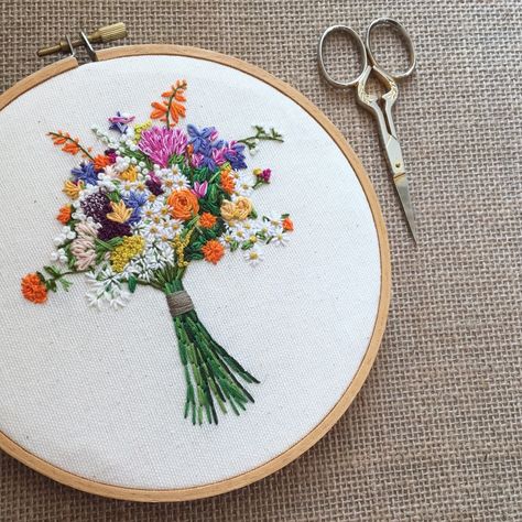 Wild Flower Bouquet, Bouquet Embroidery, Hand Embroidery Flowers, Wildflower Bouquet, Sewing Art, Embroidery Ideas, Wild Flower, Rainbow Flowers, Embroidery Flowers