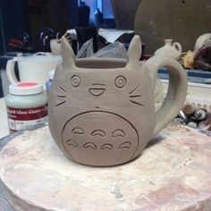 Studio Ghibli Inspired Ceramics, Ceramic Anime Art, Cool Mugs Pottery, Totoro Mug Ceramics, Studio Ghibli Ceramic Mug, Avatar Ceramics, Ghibli Ceramic Mug, Clay Crafts Mug, Ghibli Ceramic Art