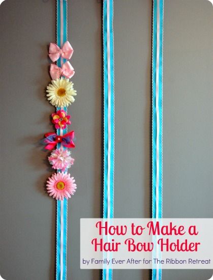 How to Make a Hair Bow Holder - TheRibbonRetreat.com This is also a giveaway! Diy Hair Bow Holder, Diy Bow Holder, Bow Storage, Bow Hanger, Bow Organizer, Hair Bow Holder, Headband Holder, Diy Bows, Bow Tutorial