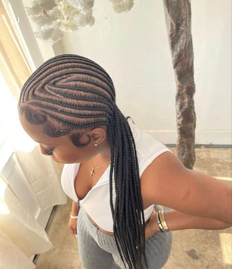 Curvy Straight Back Braids, 16 Straight Back Braids, Cool Cornrows, Keys Braids, Cornrow Ideas, Back Braids, Cornrows Ideas, Cute Weave Hairstyles, Straight Back Braids