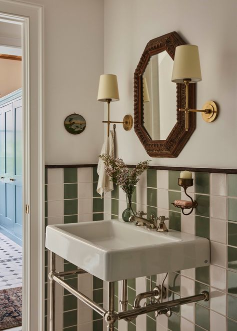 Brooklyn Bathroom, Vertical Tile, Investment House, Timeless Interior Design, Midcentury House, Restroom Design, Console Sink, Timeless Interior, Fireclay Tile