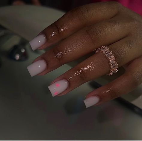 Nut White Nails With Rhinestones, Short Square Acrylic Nails Beach, White Nails Square Short, Shorties Nails Square Design, Different Color Nails Acrylic, Short Nails Birthday, Short Nails Acrylic Square, Short Acrylic Nails Square, Trip Nails