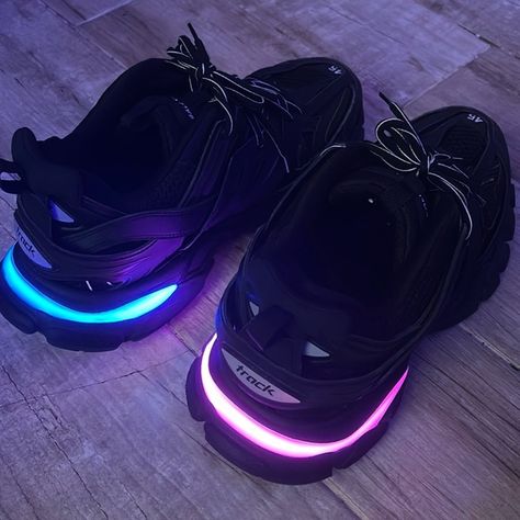 Balenciaga Black Track LED Balenciaga Track Black, Balenciaga Tracks, Drip Outfit Men, Mens Trendy Outfits, Balenciaga Black, Balenciaga Track, Balenciaga Shoes, Trendy Outfit, On The Side