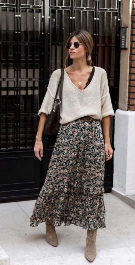 Fall Maxi Skirt Outfits, Maxi Skirt Fall, Trendy Mom Outfits, Skirt Outfits Fall, Christmas Look, Midi Skirt Outfit, Long Skirt Outfits, Stil Boho, Maxi Skirt Outfits