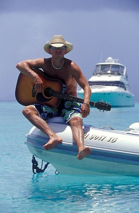 This guy right here, is one of my favorite country singers. A complete beach bum! Kenny Chesney Kenney Chesney, No Shoes Nation, Kenny Chesney, Love My Man, Country Music Artists, Country Music Stars, Country Music Singers, Country Stars, Country Men