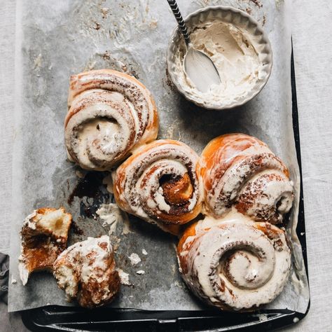 Giant cinnamon buns w/ cold brew cream Cold Brew Cream, Swedish Cardamom Buns Recipe, Cardamom Buns Recipe, Cardamom Buns, Brioche Recipe, Cream Icing, Sweet Rolls, Coffee Cream, Sweet Roll