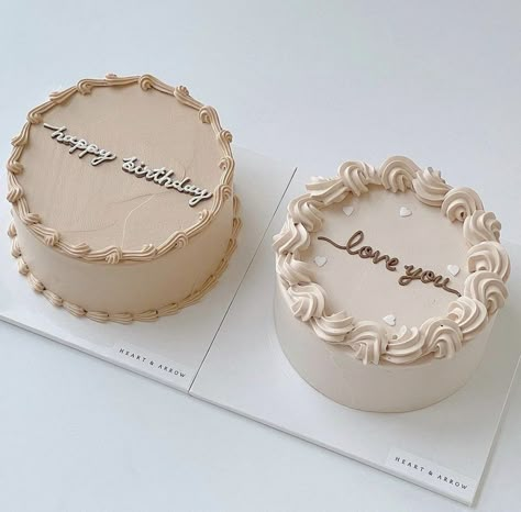 Birthday Cake Aesthetic Beige, Simple Cute Birthday Cake For Women, Rose Gold Cake Decorations, Beige Bento Cake, Neutral Color Birthday Cake, Woman Birthday Cake Elegant Simple, White And Beige Cake, Happy Birthday Cake Simple, Vintage Cakes Birthday Aesthetic