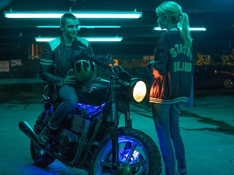 Nerve Movie, Dave Franco, Teen Movies, Emma Roberts, Dvd Blu Ray, Movie Scenes, Nerve, Pokemon Go, Rhode Island