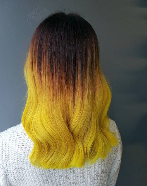 Colored Hair Roots, Flame Hair, Yellow Hair Color, Vivid Hair, Trip To Hawaii, Hair Dye Ideas, Hair Color Blue, Yellow Hair, Dye My Hair