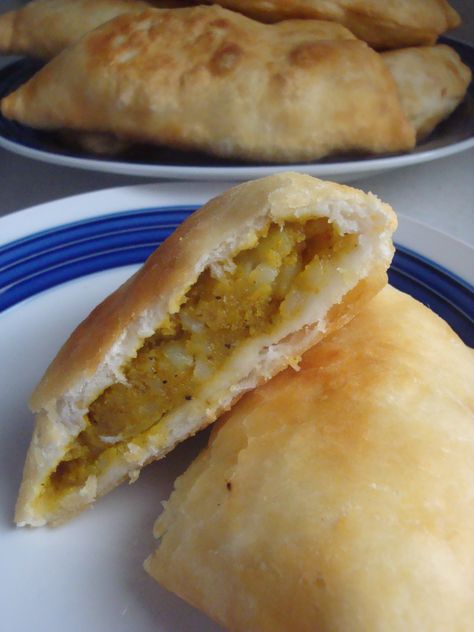 Aloo Pie, Trini Recipes, Indian Delicacies, Trinidadian Recipes, Island Recipes, Trinidad Recipes, Chewy Bread, Trini Food, Raspberry Recipes