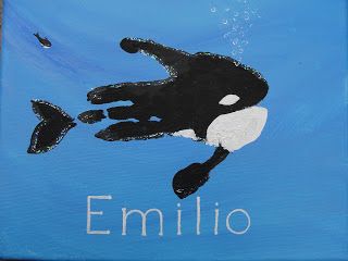 Orca Handprint Foot Print Art, Whale Crafts, Animals Preschool, Print Crafts, Footprint Crafts, Polar Animals, Orca Whale, Hand Prints, Footprint Art