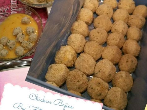 Chicken Bajias recipe by Fatima A Latif Ramadan Savouries, Chicken And Macaroni, Eid Recipes, Recipe Categories, Chicken Fillets, Cheese Roll, Eid Food, Salt N Pepper, Cook Chicken