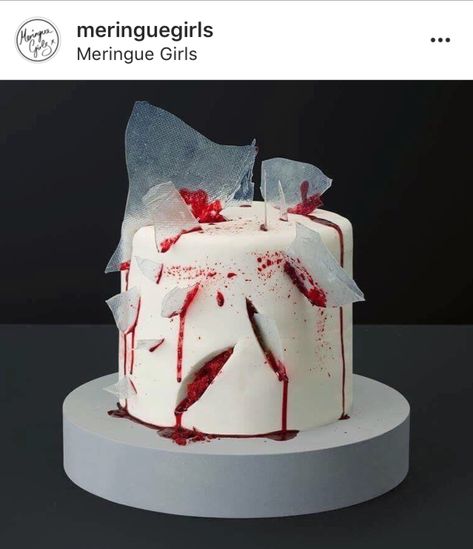 Meringue Girls - Shattered glass red velvet Creepy Cakes, Sugar Icing, Chocolate Buttercream Frosting, Halloween Baking, Truffle Recipe Chocolate, Halloween Chocolate, Truffle Recipe, Fondant Icing, Gel Food Coloring