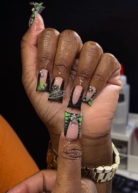 Short Duck Nails Black Women, Black Duckies Nails, Green Toes Black Women, Green Duck Nails Acrylic, Glitter Duck Nails, Duck Nails Green, Duck Nail Inspo 2023, Duck Nails Black Women, Black And Green Nails Acrylic