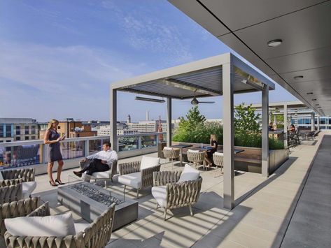 Venable Offices - Washington D.C. - 20 Plants Terrace, Floor Lounge Chair, Outdoor Amenities, Restaurant Terrace, Floor Lounge, Roof Gardens, Rooftop Terrace Design, Rooftop Design, Building Roof