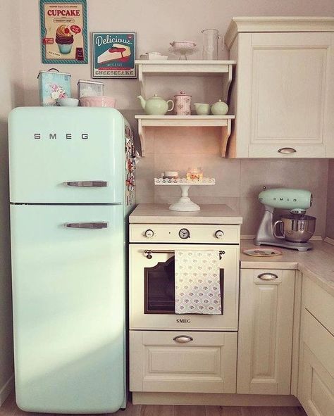 Green Smeg, 50s Home, Smeg Kitchen, Network Design, Smeg Appliances, Retro Pastel, Italian Home, Home Appliance, Emilia Romagna