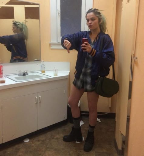 Satanic Church, Sky Ferreira, Mirror, Music, On Instagram, Instagram