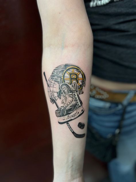 Hockey Tattoo For Women, Hockey Tattoo For Guys, Boston Tattoo Ideas, Hockey Tattoo Ideas, Holistic Tattoo, Ice Hockey Tattoo, Boston Bruins Tattoo, Bruins Tattoo, Hockey Tattoos