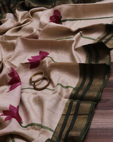 Hand Painted Tussar Silk Saree, Mulberry Silk Saree, Tussar Silk Saree Blouses, Pure Tussar Silk Saree, Sarees Design, Painted Saree, Latest Silk Sarees, Tussar Saree, Tussar Silk Sarees