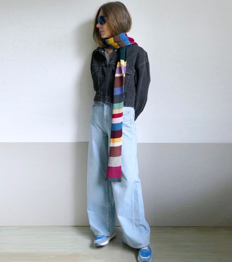 Scarf Trends Knit, Long Knitted Scarf, Long Knit Scarf, Cool Scarf Outfit, Crochet Scarf Multicolor, Knitted Striped Scarf, Triangle Scarf Outfit, Colorful Knit Scarf, Striped Knit Scarf