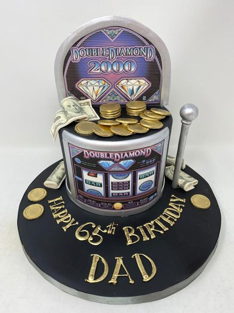 Slot Machine Cake, Casino Theme Party Decorations, Casino Slots, Father Birthday, Wedding Treats, Casino Theme Parties, Slot Machine, Small Cake, Cakes For Men