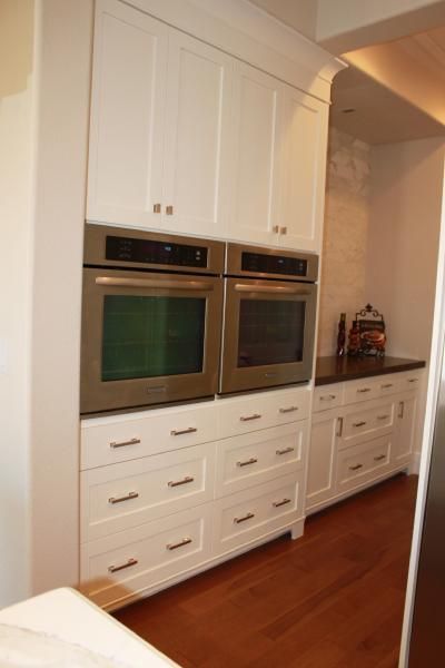 I have always thought this is a more practical arrangement for double ovens.  In the traditional stacked configuration the bottom oven is so awkward. Wall Oven Kitchen, Small Kitchen Pantry, Double Oven Kitchen, Drawers Kitchen, Oven Design, Wall Ovens, Double Ovens, Pantry Wall, Benjamin Moore White