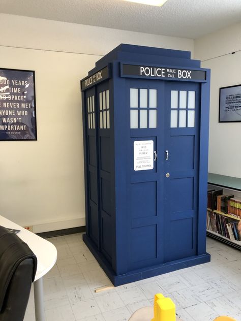 How to Build a TARDIS: A DIY Project When Dad Does Everything – My Comic Relief Tardis Bookshelf, Tardis Door, Original Doctor Who, Police Sign, British Culture, Honey Do List, Police Call, Wardrobe Sale, Bbc Doctor Who