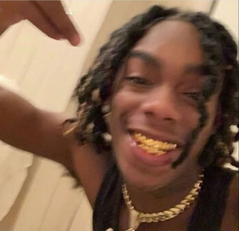 Ynw Melly Rare Pics, Ynw Melly Pictures, Rappers Pfp, Lowkey Rapper, Ynw Melly, Rapper Wallpaper, Rapper Style, 2013 Swag Era, Best Rapper Alive