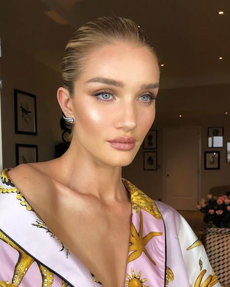 Soft Wedding Makeup Blonde Hair, Rosie Huntington Whiteley Style, Wedding Hairstyles And Makeup, 25th Bday, Rosie Hw, Wedding 2025, Braut Make-up, Rosie Huntington, Huntington Whiteley