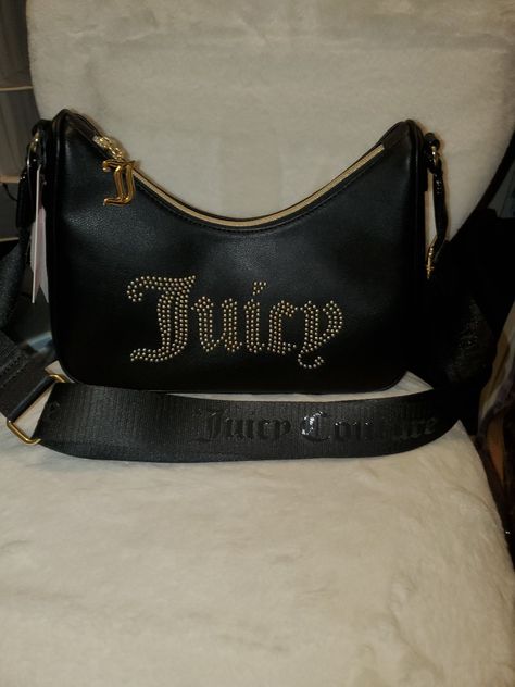 Juicy Couture Black Shoulder Bag Juicy Couture Purse Handbags, Juice Couture Bags, Black Juicy Couture Bag, Juicy Couture Aesthetic, My Style Bags, Dream Bags, Juicy Couture Purse, Chanel Jacket, Juicy Couture Black