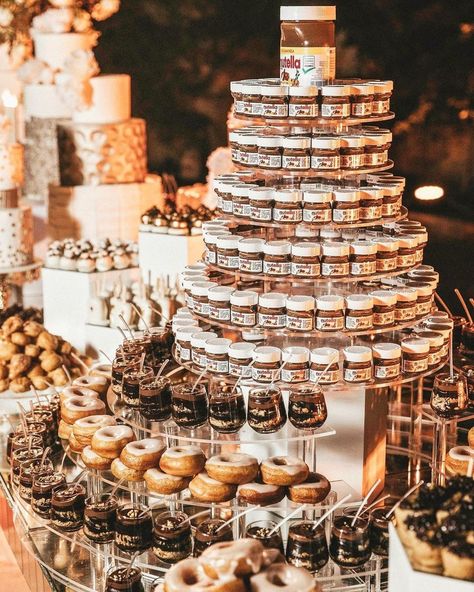 Dessert Station Wedding, Wedding Planner Website, Lebanese Wedding, Nutella Desserts, Nutella Cake, Dessert Station, Wedding Display, Wedding Dessert Table, Wedding Cake Decorations