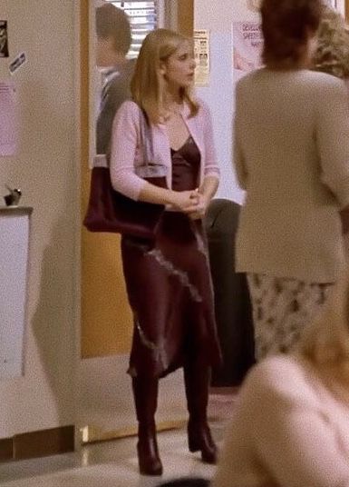 Buffy Summers Outfits Style, Movie Character Outfits, Tv Characters Outfits, Buffy Style, Glee Fashion, Buffy Summers, Tv Show Outfits, Sarah Michelle Gellar, Fall Fits