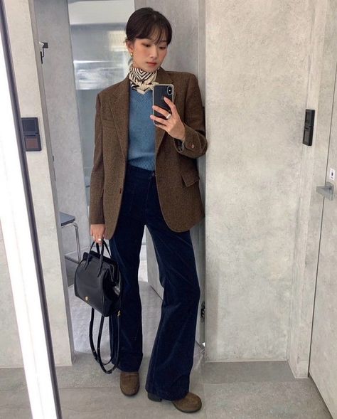 Fitted Blazer Outfit, Casual Outfit Inspiration, Mode Casual, W Concept, 가을 패션, Look Vintage, Autumn Outfit, Mode Vintage, Casual Style Outfits