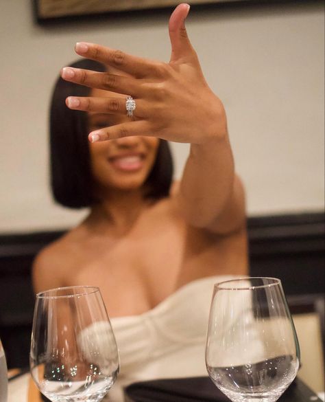 Black People Weddings, Engagement Pictures Poses, Black Engagement Ring, Cute Engagement Rings, Black Love Couples, Dear Future Husband, Dream Engagement, Future Bride, Future Lifestyle