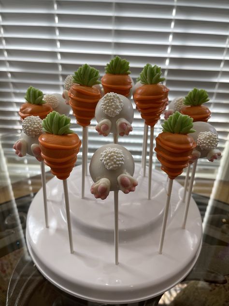 Carrot Cake Cakepops, Bunny Theme Dessert Table, Easter Themed Cake Pops, Carrot Shaped Cake Pops, Peter Rabbit Cake Pops, Bunny Gender Reveal Cake, Easter Themed Baby Shower Ideas, Easter Cake Pops Ideas, Rabbit Cake Pops