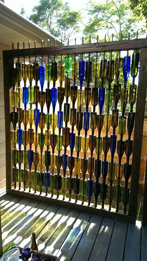 Wine Bottle Fence, Bottle Fence, Wine Bottle Wall, Bottle Trees, Small Bathroom Ideas On A Budget, Storage Bathroom, Wine Bottle Art, Small Bathroom Ideas Modern, Bottle Garden