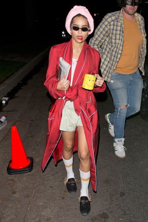 Bravo Halloween Costumes, Zoe Kravitz Halloween Costume, Cult Halloween Costumes, Gen Z Halloween Costumes, Halloween Celebrity, Crazy Halloween Costumes, Halloween Maquillaje, Zoë Kravitz, Celebrity Costumes