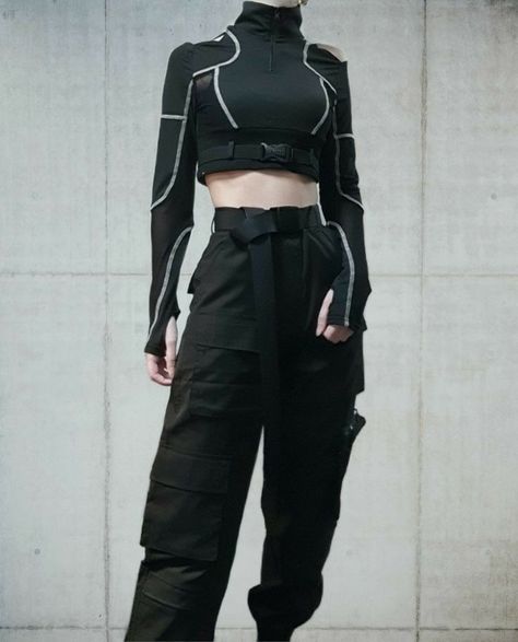 Women’s Techwear, Techwear Women Aesthetic, Dark Cyberpunk Outfit, Tactical Fashion Women, Techcore Fashion, Tech Aesthetic Outfits, Techwear Fashion Women, Tech Outfits Women, Techcore Aesthetic