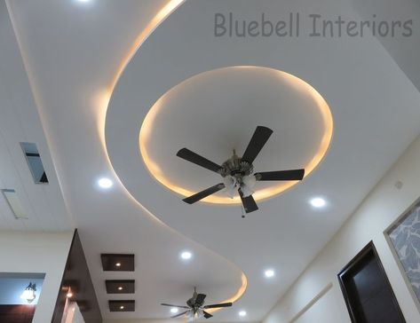 Ceiling Wooden Beams, False Ceiling For Hall, Room False Ceiling, Hall Ceiling, Bad Room Design, Plaster Ceiling Design, Drawing Room Ceiling Design, Simple False Ceiling Design, Gypsum Ceiling Design