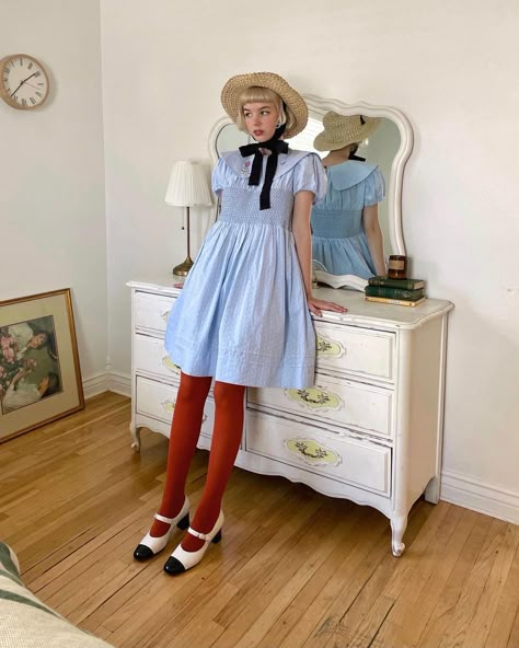 Doll Like Outfits, Doll Dress Aesthetic, Collared Dress Outfit, Doll Inspired Outfits, Doll Outfits Aesthetic, Unlogical Poem, Doll Dress Outfit, Embroidery Doll, Vintage Doll Dress