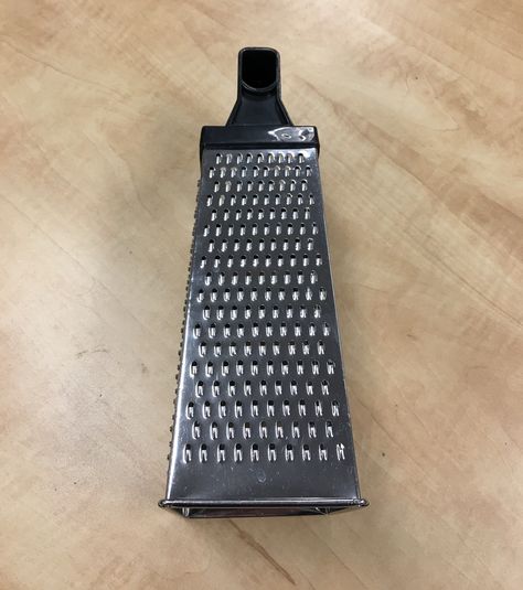 Use this side of a box grater for grating cheddar over a salad. Zesting Lemons, Cooking Recipes Easy, Healthy Cooking Recipes, Simply Shredded, Cook Meat, Chocolate Zucchini Muffins, Curtis Stone, Baking Hacks, Box Grater