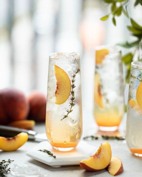 Food on Tumblr Food Photography Tips, Peach Recipe, Club Soda, Stone Fruit, Infused Water, Life Is A Journey, Online Food, Mimosa, Summer Drinks