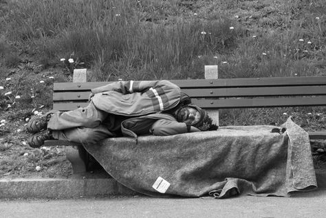 Park Bench Slumber by Miss-Tbones Lille France, My Kind Of Love, June Wedding, Real Beauty, Inbound Marketing, Beauty Life, Vintage Love, What Is Love, Park Bench